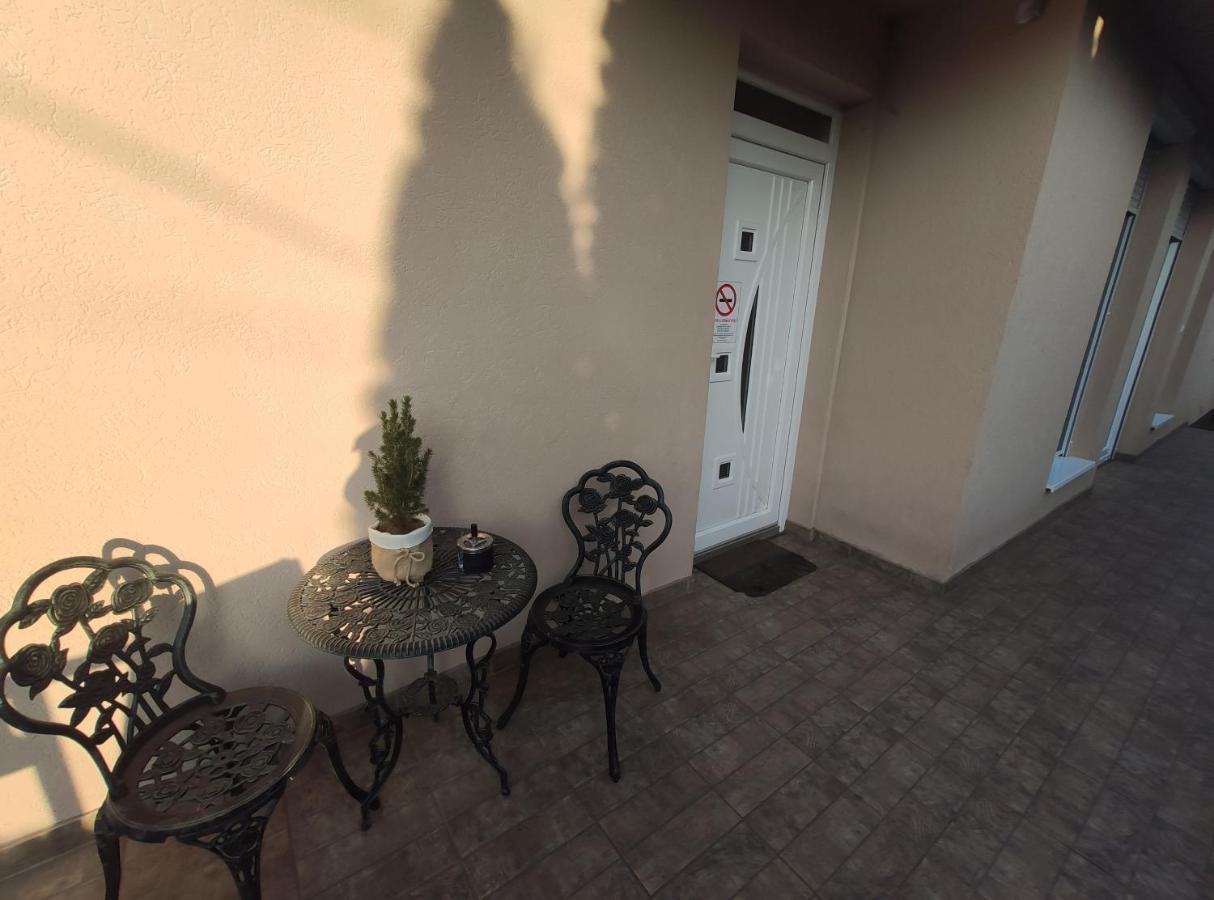 Royal De Lux Appartement Hajdúszoboszló Buitenkant foto