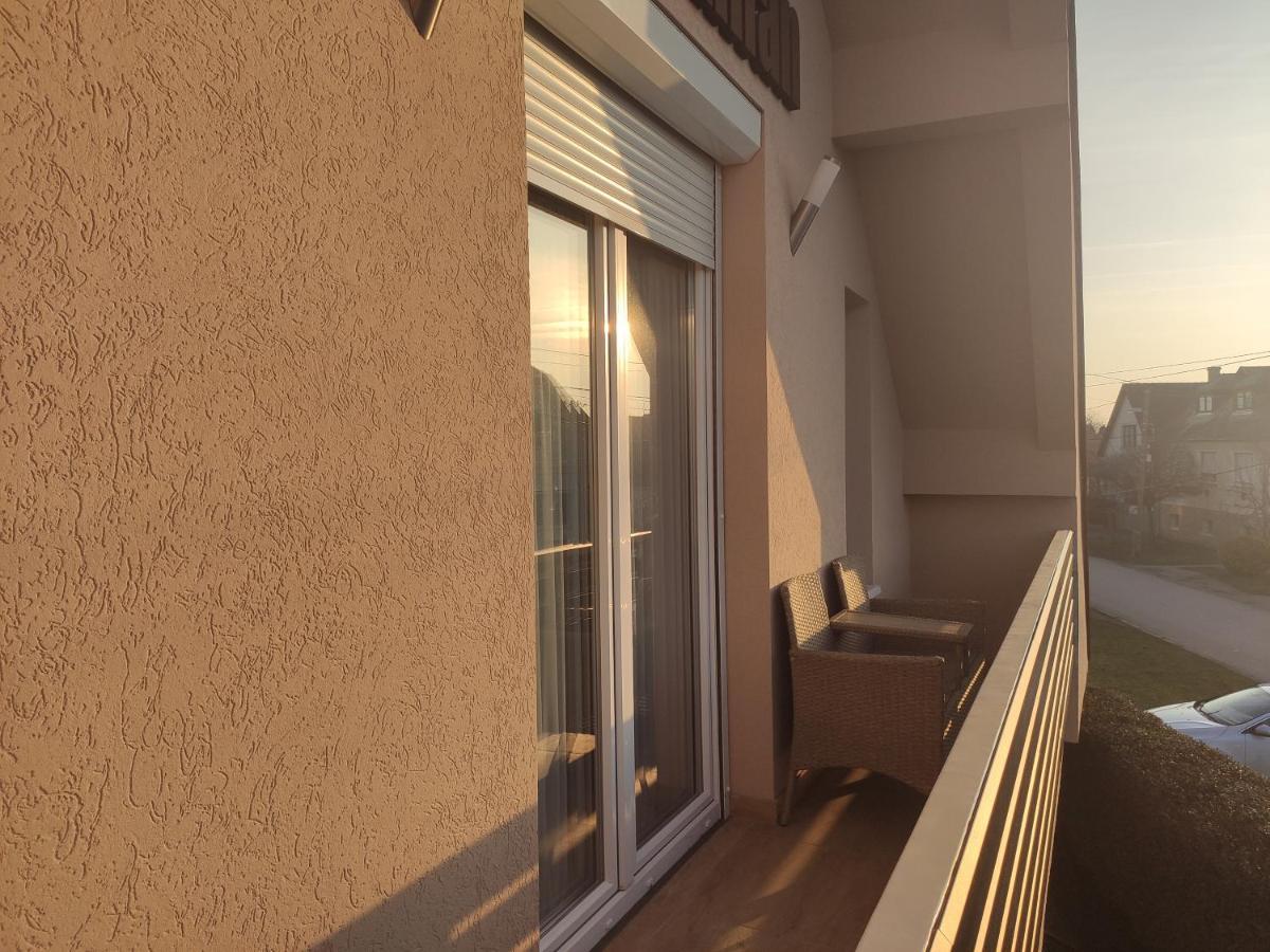 Royal De Lux Appartement Hajdúszoboszló Buitenkant foto