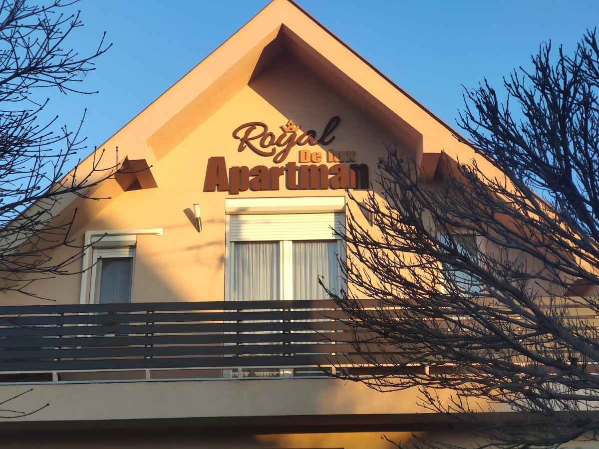 Royal De Lux Appartement Hajdúszoboszló Buitenkant foto