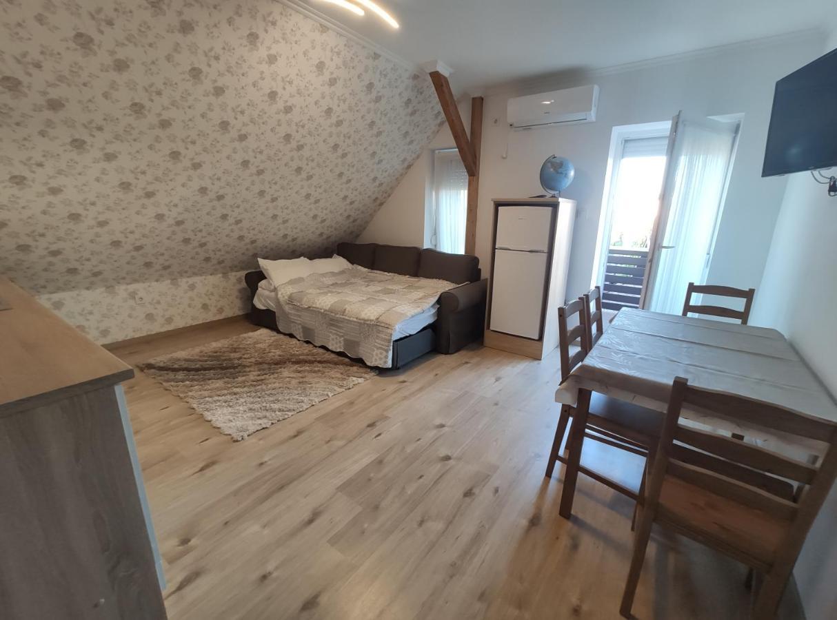 Royal De Lux Appartement Hajdúszoboszló Buitenkant foto