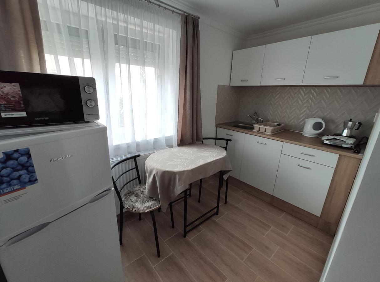 Royal De Lux Appartement Hajdúszoboszló Buitenkant foto