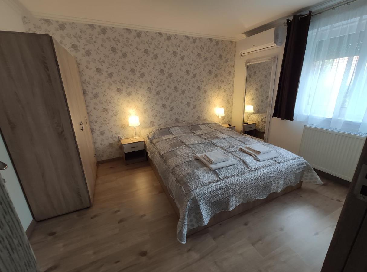 Royal De Lux Appartement Hajdúszoboszló Buitenkant foto